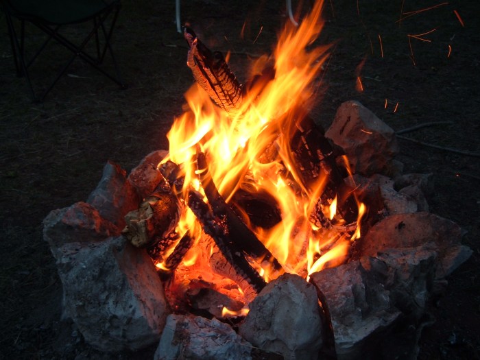 Scout campfire safety tips